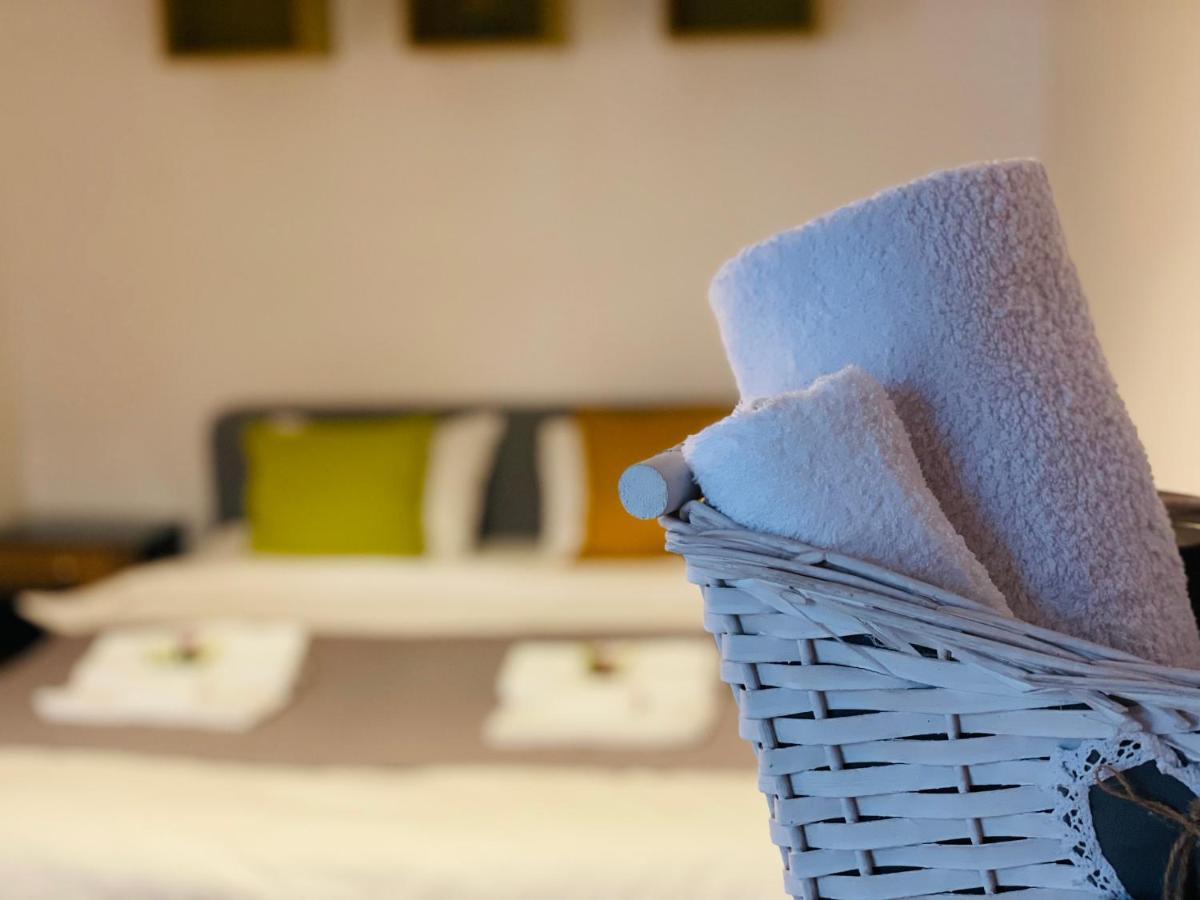 Modern Place To Stay-Self Check-In Nonstop 24H-Wifi Решица Экстерьер фото