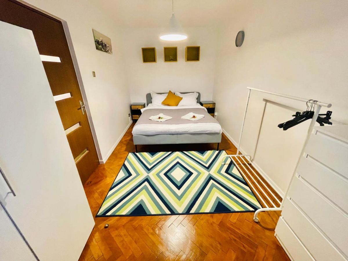 Modern Place To Stay-Self Check-In Nonstop 24H-Wifi Решица Экстерьер фото
