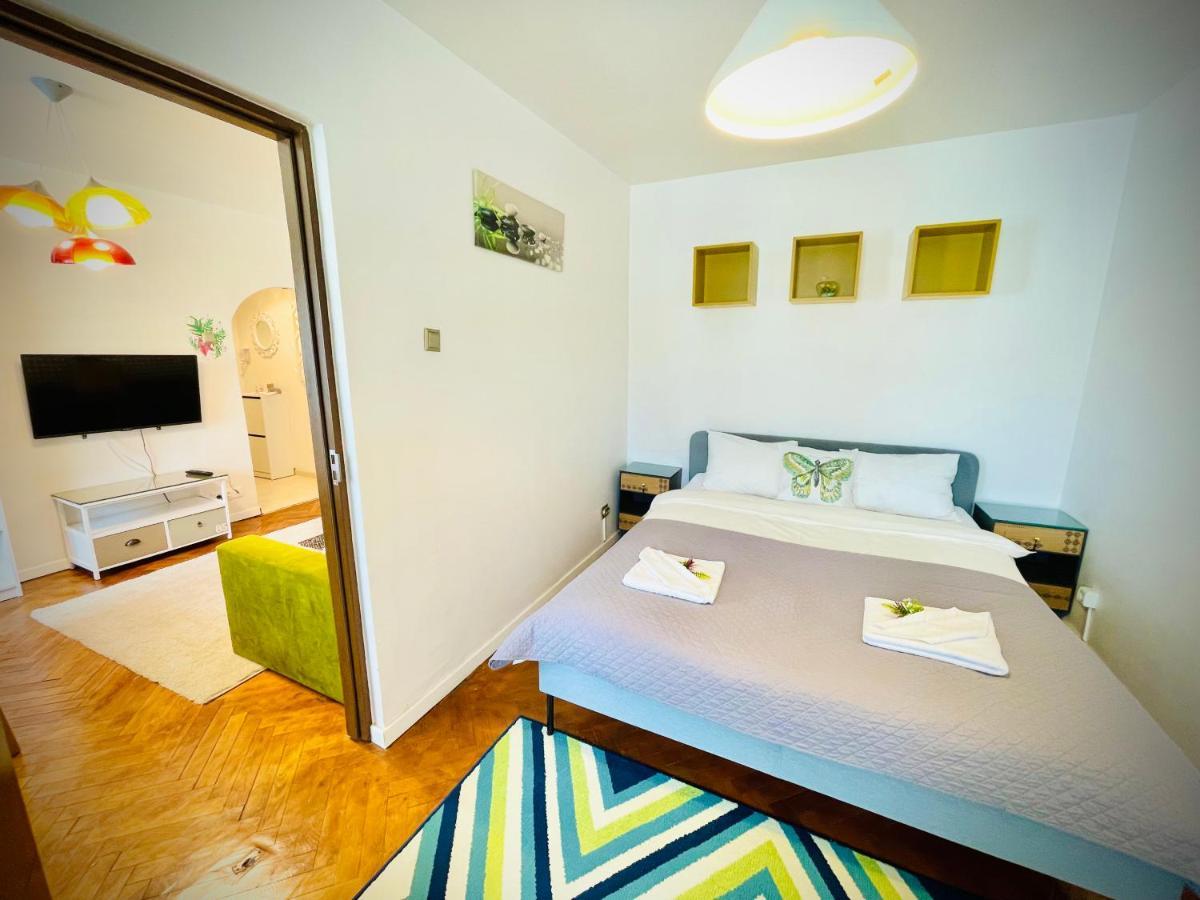 Modern Place To Stay-Self Check-In Nonstop 24H-Wifi Решица Экстерьер фото