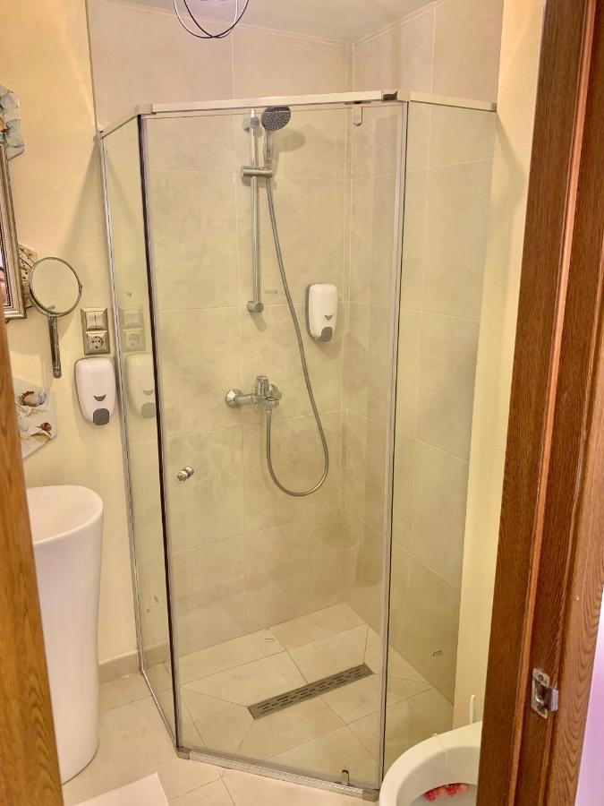 Modern Place To Stay-Self Check-In Nonstop 24H-Wifi Решица Экстерьер фото